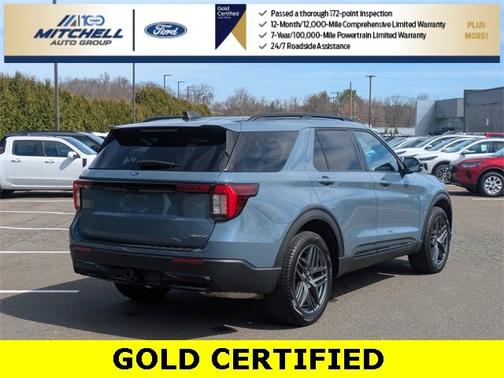 2025 Ford Explorer ST-LINE