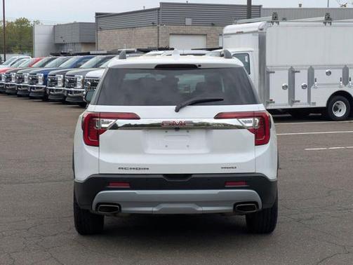 Summit White 2020 GMC Acadia SLE