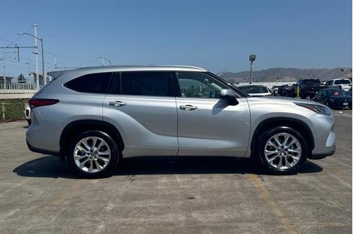 2022 Toyota Highlander Limited