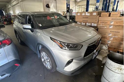 2022 Toyota Highlander Limited