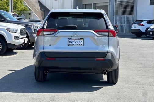 2023 Toyota RAV4 LE