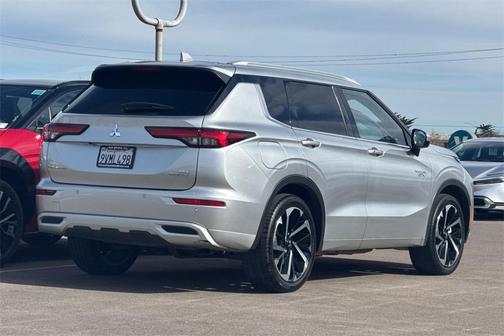 2024 Mitsubishi Outlander PHEV SEL