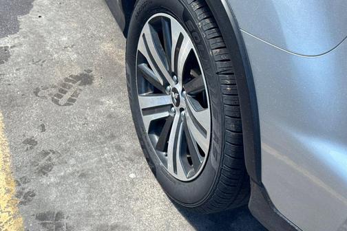 Alloy Silver Metallic 2024 Mitsubishi Outlander Sport 2.0 ES