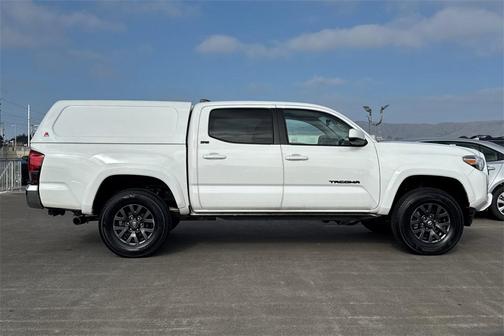 2023 Toyota Tacoma SR5