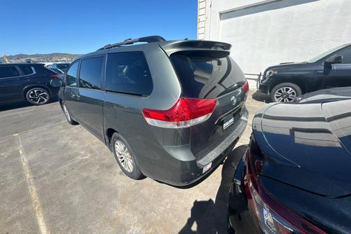 2013 Toyota Sienna XLE