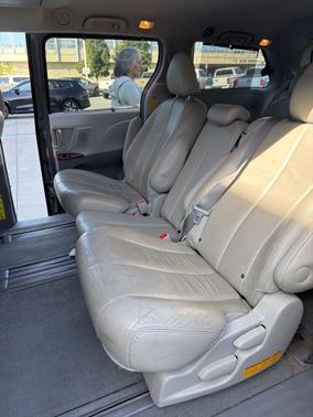 Cypress Pearl 2013 Toyota Sienna XLE