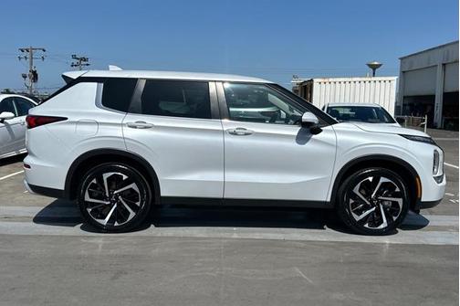 2023 Mitsubishi Outlander SE 2.5 S-AWC