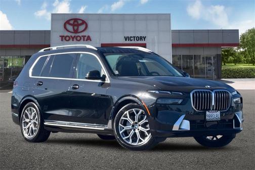 2025 BMW X7 xDrive40i