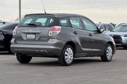 2008 Toyota Matrix Base