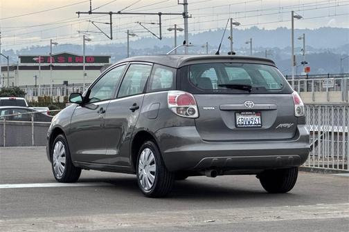 2008 Toyota Matrix Base