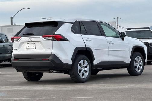 2025 Toyota RAV4 LE