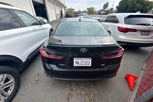 2025 Toyota Camry SE