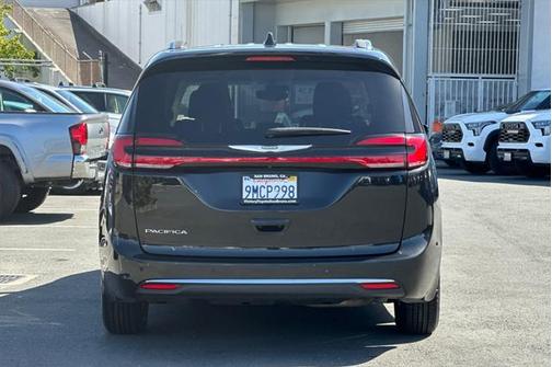 2021 Chrysler Pacifica Touring L