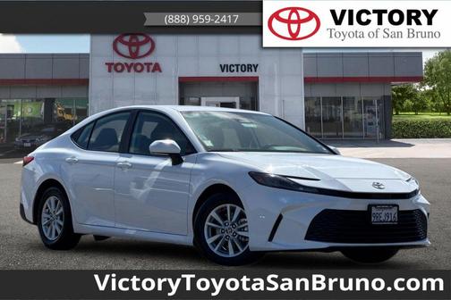 Ice Cap 2025 Toyota Camry LE