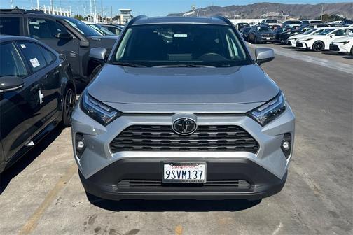 2025 Toyota RAV4 XLE Premium