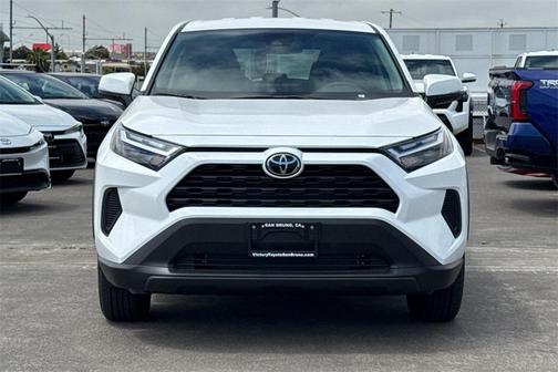 2025 Toyota RAV4 LE