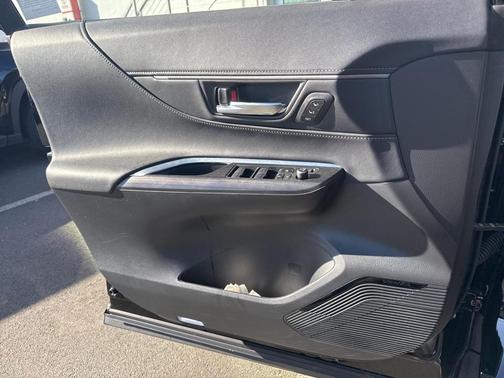 2023 Toyota Venza XLE