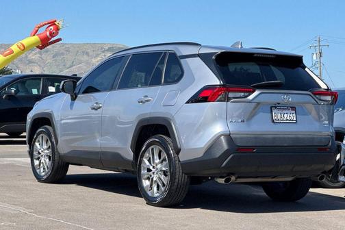Silver Sky Metallic 2021 Toyota RAV4 XLE Premium
