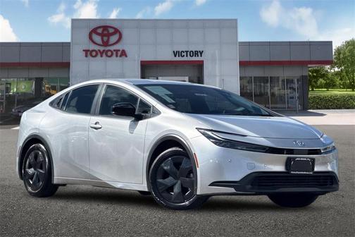 2025 Toyota Prius LE