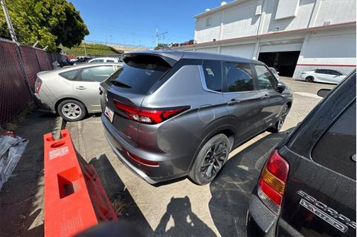 2024 Mitsubishi Outlander SE 2.5 2WD