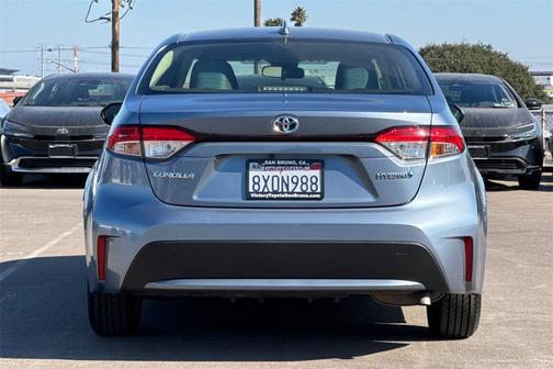 2022 Toyota Corolla Hybrid LE
