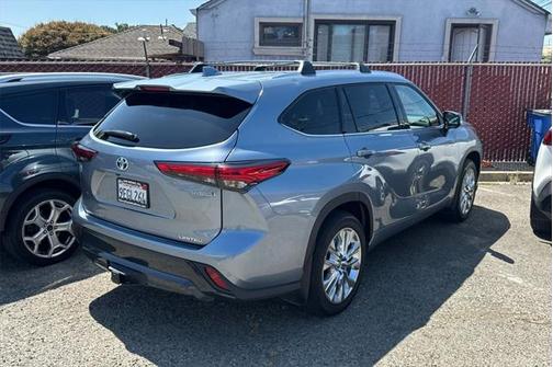 2023 Toyota Highlander Hybrid Limited