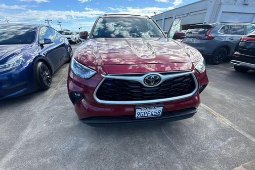 Ruby Flare Pearl 2023 Toyota Highlander XLE