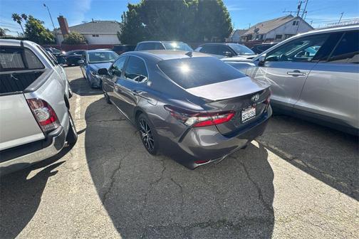 2023 Toyota Camry SE