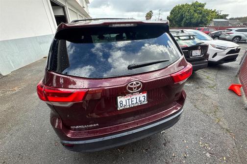 2019 Toyota Highlander LE