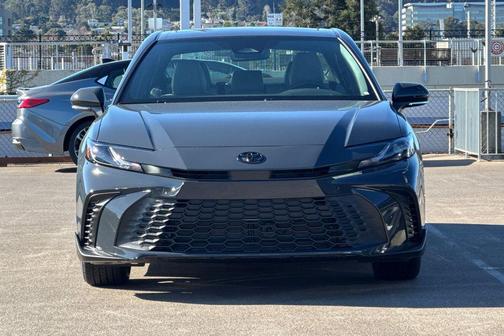 Underground 2026 Toyota Camry SE