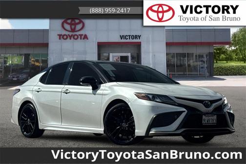 2024 Toyota Camry Hybrid SE