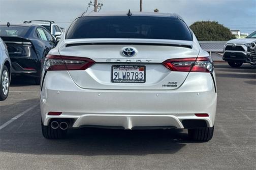 2024 Toyota Camry Hybrid SE