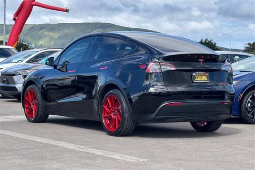 2023 Tesla Model Y Long Range Dual Motor All-Wheel Drive