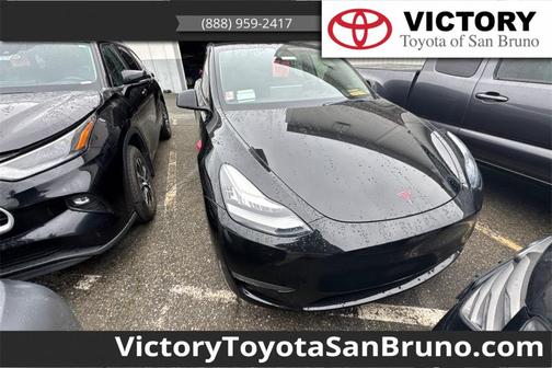 2023 Tesla Model Y Long Range Dual Motor All-Wheel Drive