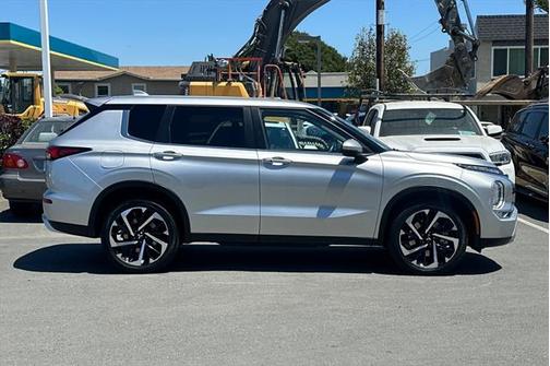 2024 Mitsubishi Outlander SE 2.5 2WD