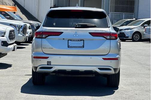 2024 Mitsubishi Outlander SE 2.5 2WD