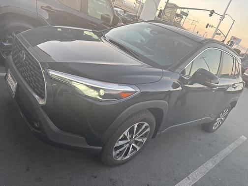 2024 Toyota Corolla Cross XLE