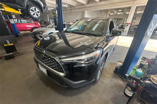 2024 Toyota Corolla Cross XLE