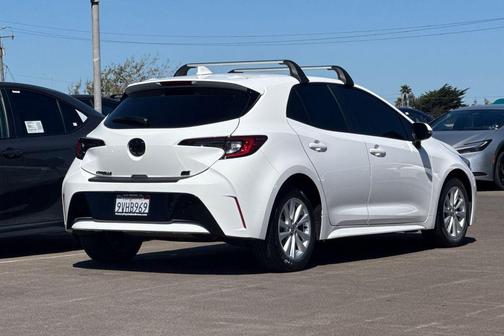 Ice Cap 2025 Toyota Corolla SE