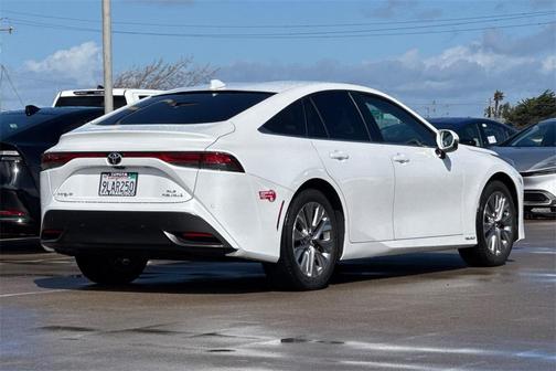 2023 Toyota Mirai Base