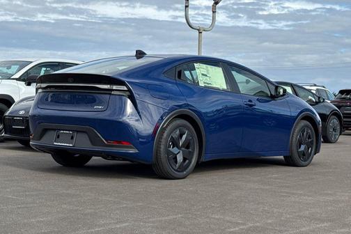 2026 Toyota Prius Plug-In Hybrid SE