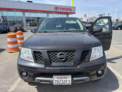2021 Nissan Frontier SV