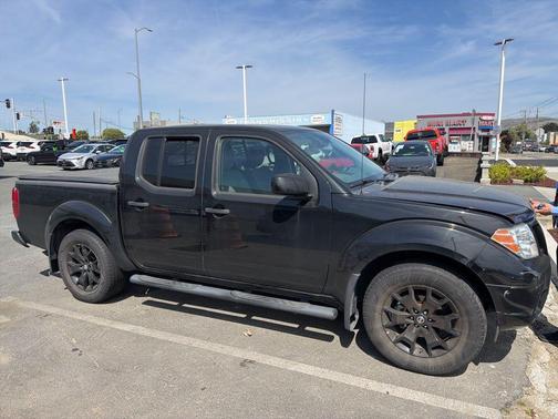 2021 Nissan Frontier SV