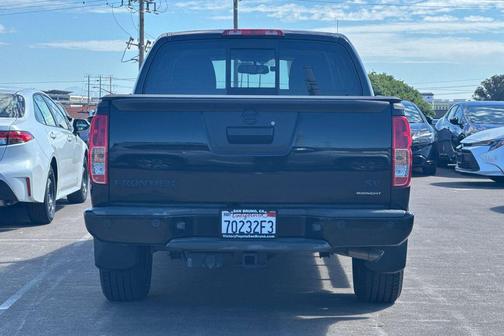 Magnetic Black Pearl 2021 Nissan Frontier SV
