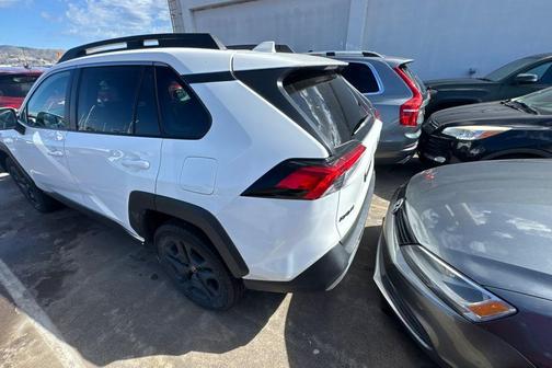 Ice Cap 2024 Toyota RAV4 Adventure