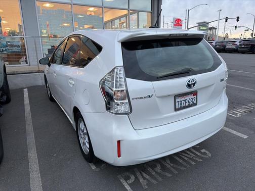 2013 Toyota Prius v Three