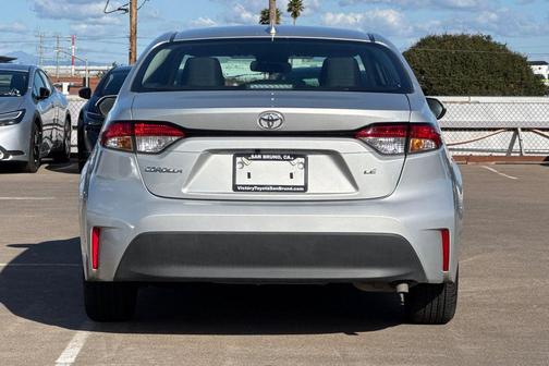 2025 Toyota Corolla LE