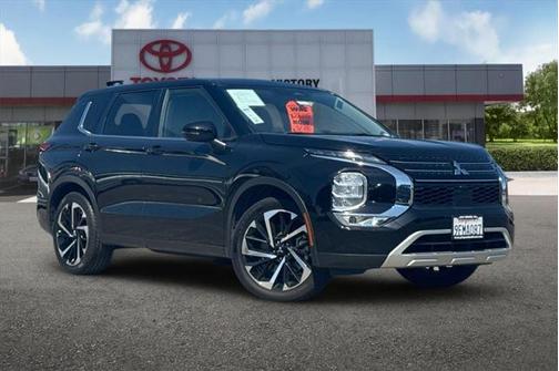 2023 Mitsubishi Outlander SE Special Edition 2WD