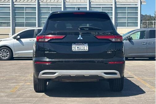 2023 Mitsubishi Outlander SE Special Edition 2WD
