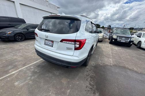 Lunar Silver Metallic 2021 Honda Pilot AWD Special Edition